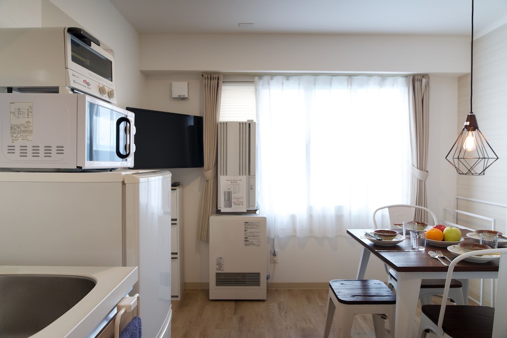 F24-302 PREMIUM SUITE 1LDK WITH PARKING 札幌