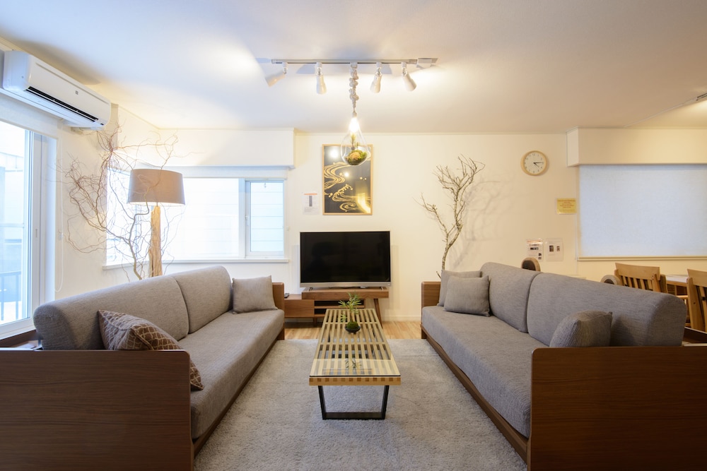 HIRAGISHI HOUSE 札幌