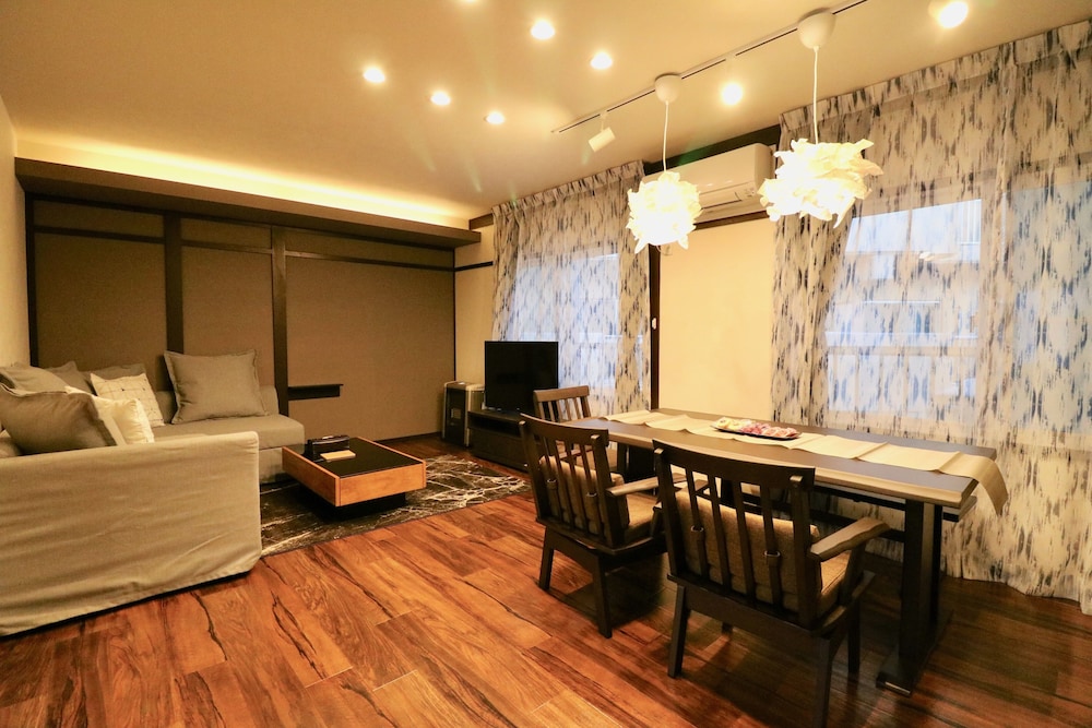 ONE’S VILLA SAPPORO 1F 札幌