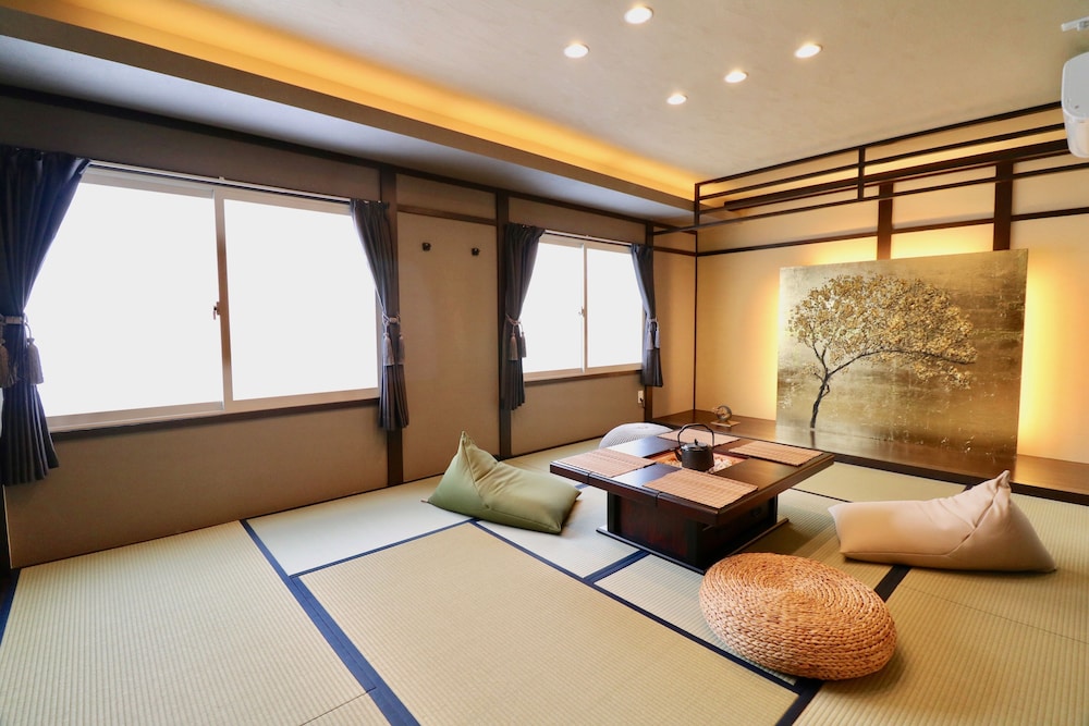ONE’S VILLA SAPPORO 1F 札幌