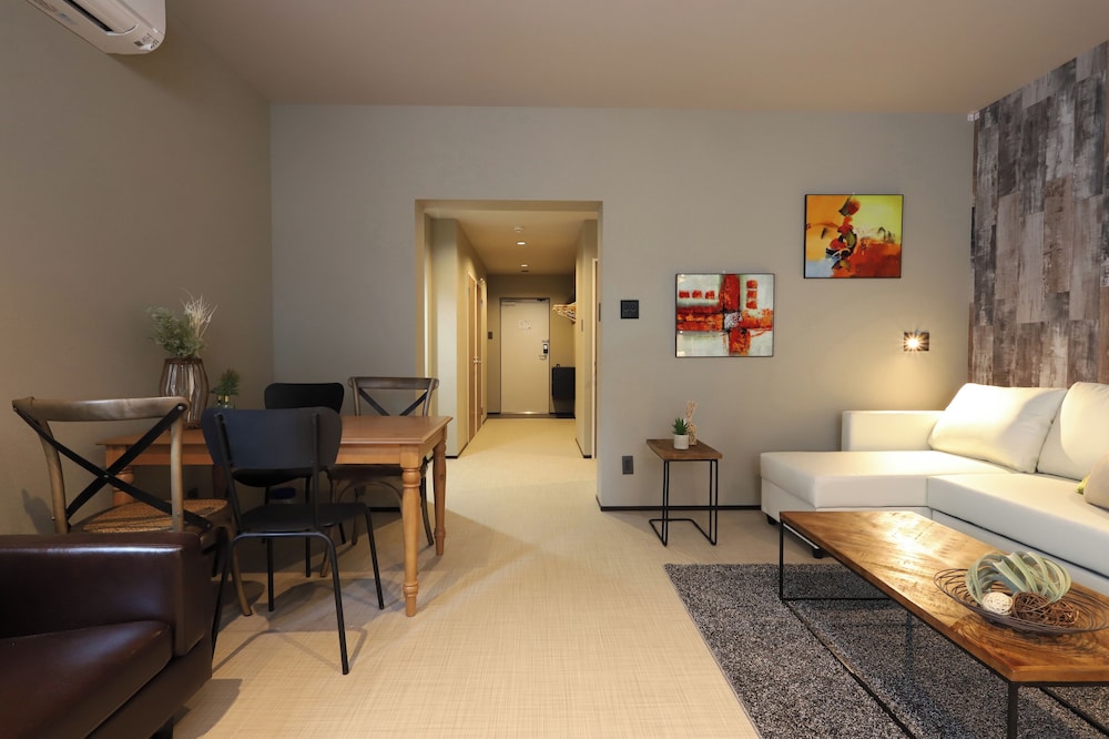 UCHI LIVING STAY AOZORA 札幌
