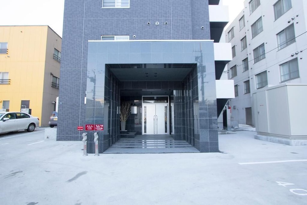 SUN COURT HONGO DOHRI GARDEN HILLS 602 札幌