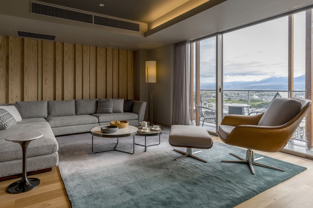 フェニックス富良野 札幌