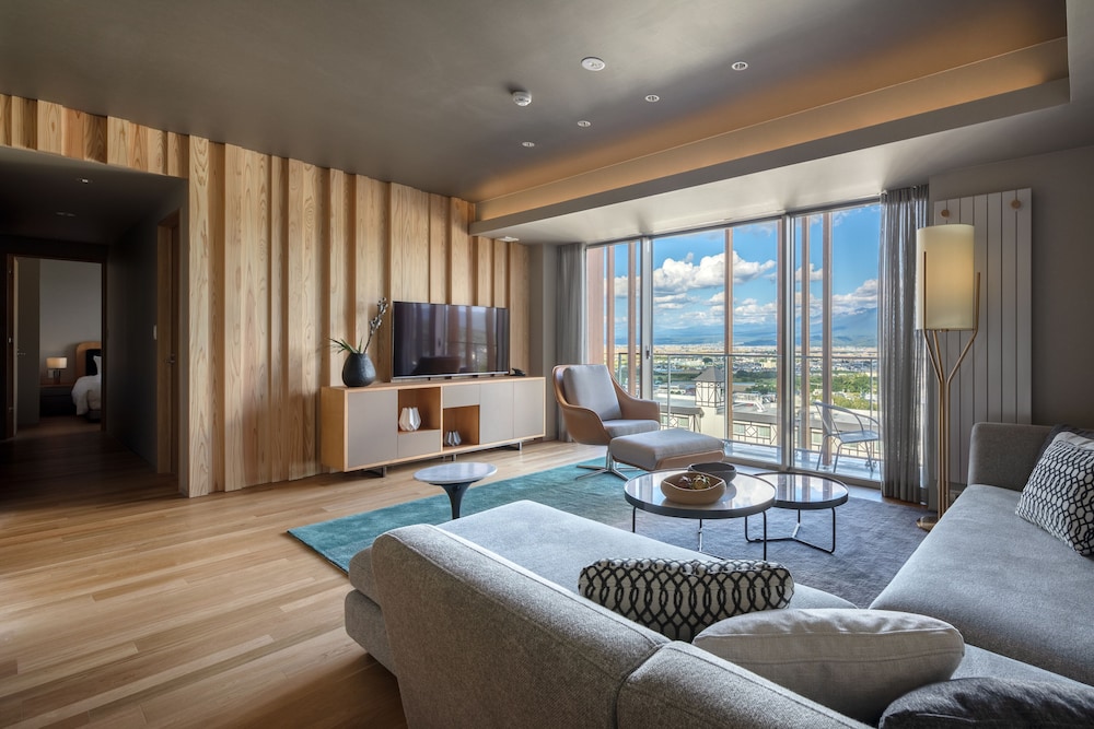 フェニックス富良野 札幌