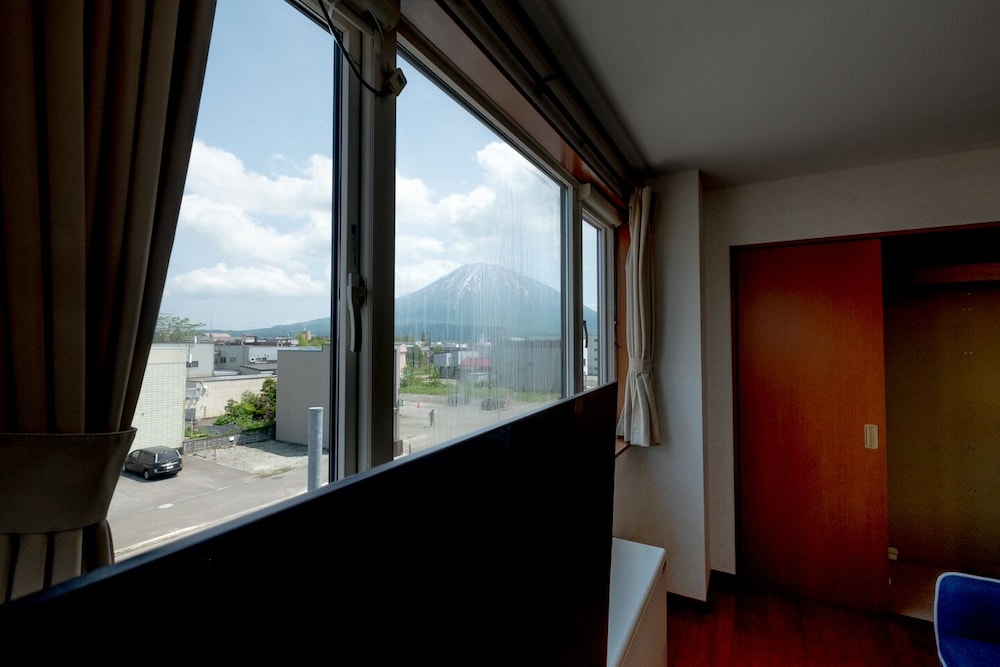 EZO FUJIYA NISEKO HOUSE 札幌