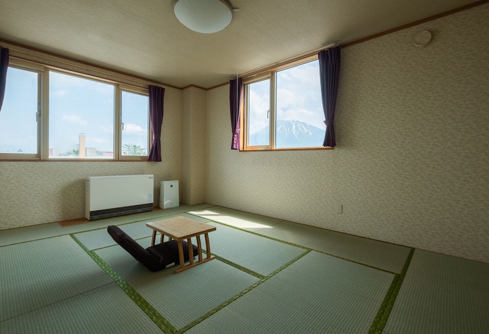 EZO FUJIYA NISEKO HOUSE 札幌