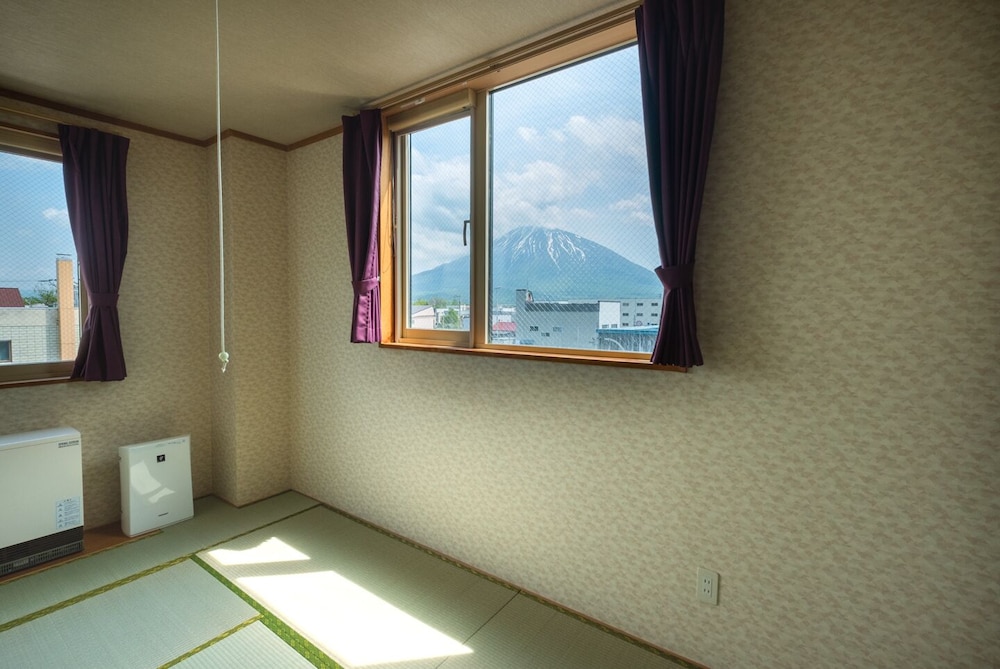 EZO FUJIYA NISEKO HOUSE 札幌