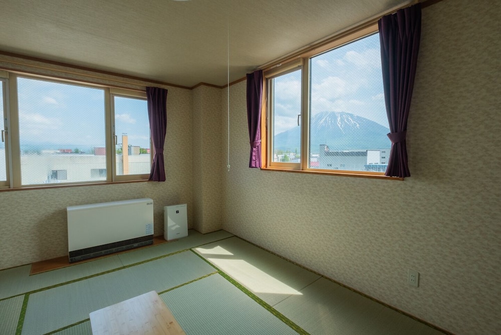 EZO FUJIYA NISEKO HOUSE 札幌