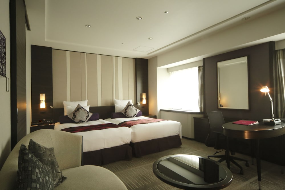 ANAクラウンプラザホテル福岡 バイ IHG 福岡