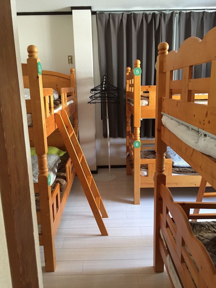 ゲストハウス奈良屋 福岡