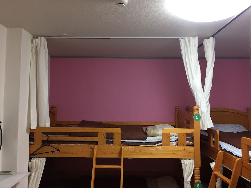 ゲストハウス奈良屋 福岡