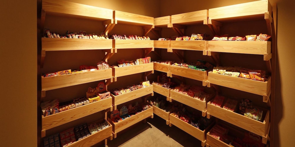 TRIP POD FUKUOKA -SNACK & BED- 福岡