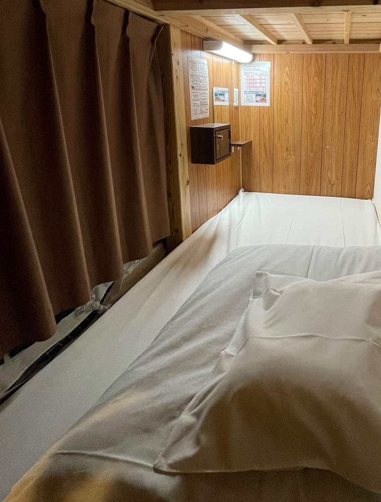 JAM HOSTEL HAKATA STATION FRONT 福岡