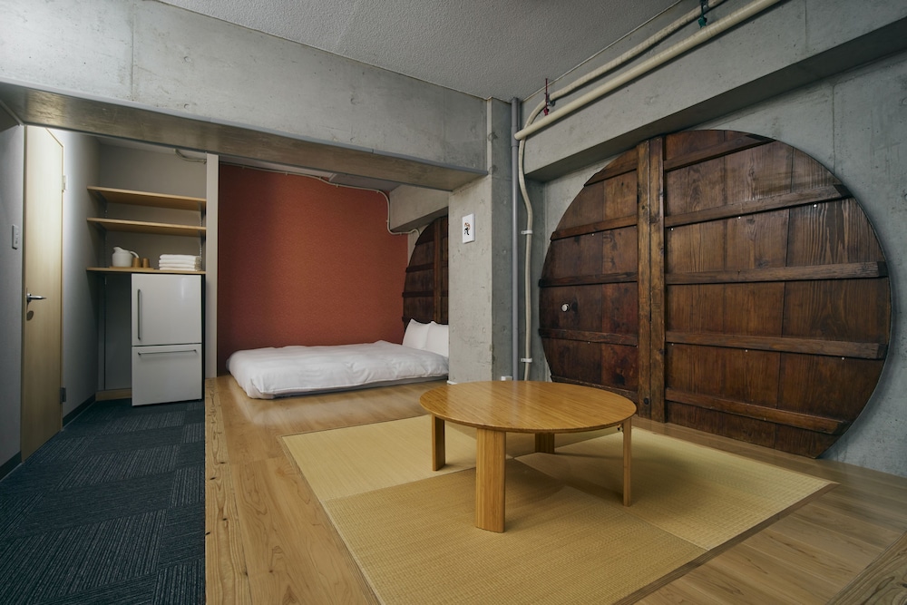 COMMON DE - HOSTEL & BAR - 福岡