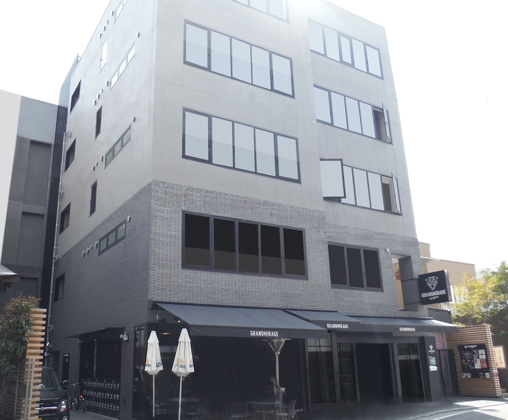 MIZUKA IMAIZUMI 1 ‐UNMANNED HOTEL‐ 福岡