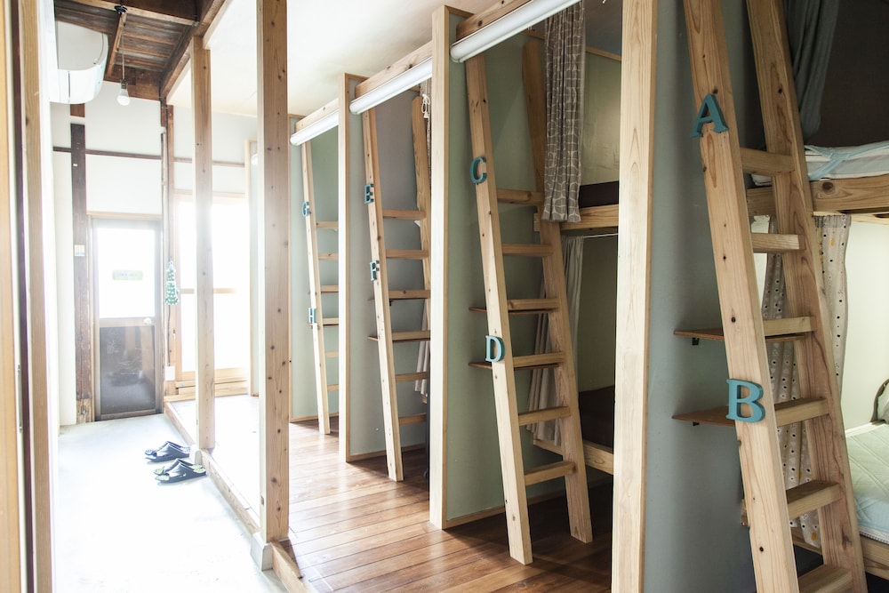 FUKUOKA GUESTHOUSE HIVE 福岡