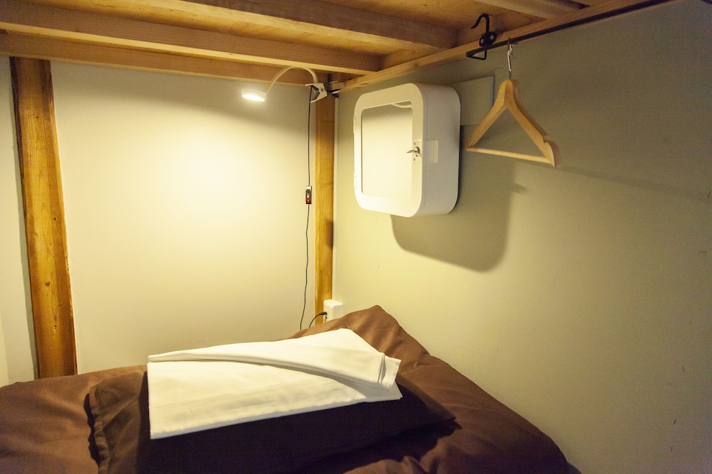 FUKUOKA GUESTHOUSE HIVE 福岡