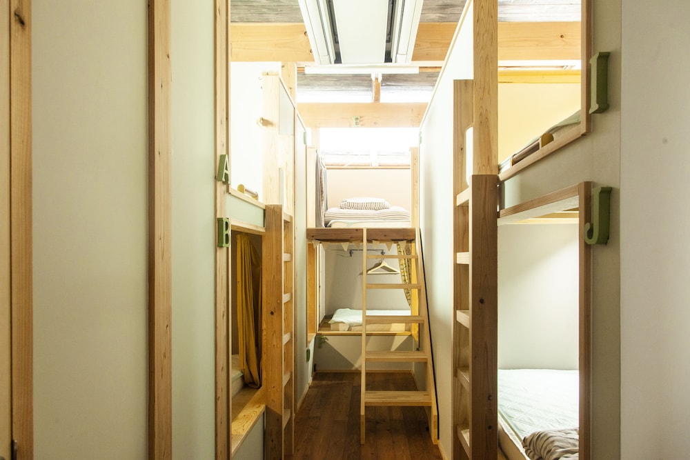 FUKUOKA GUESTHOUSE HIVE 福岡