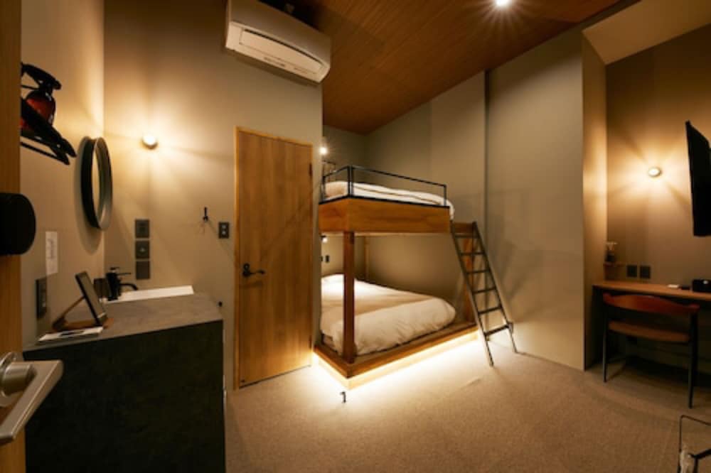 MIZUKA IMAIZUMI 2 - UNMANNED HOTEL- 福岡