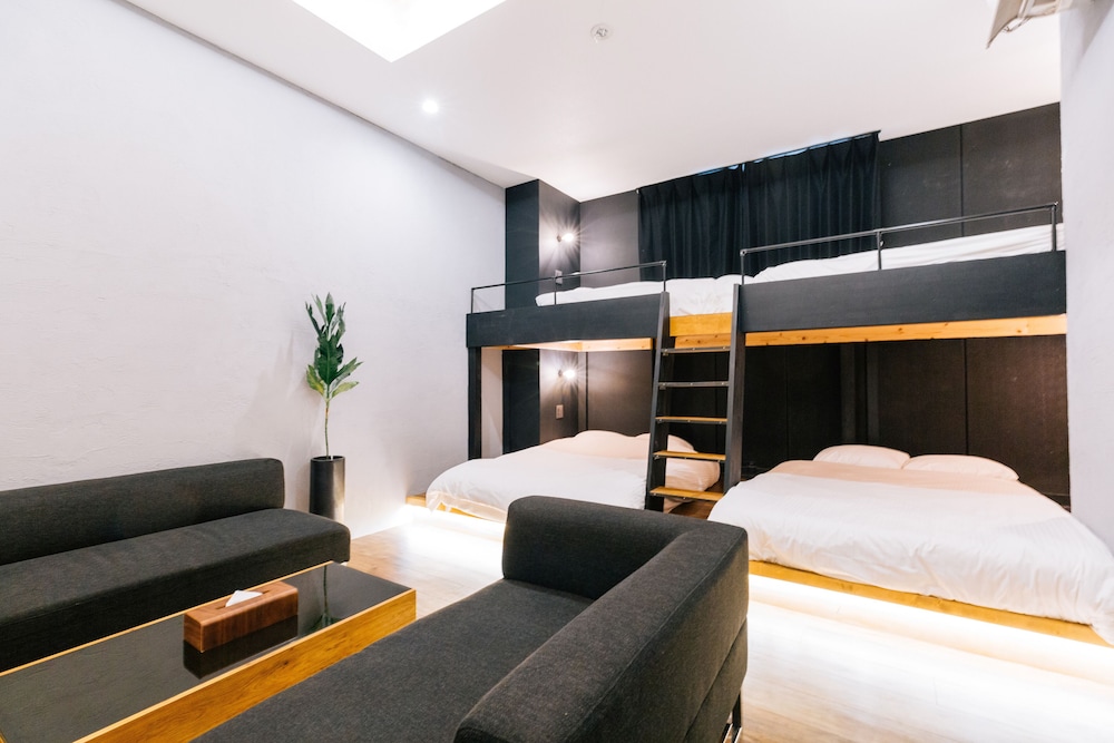MIZUKA IMAIZUMI 2 - UNMANNED HOTEL- 福岡