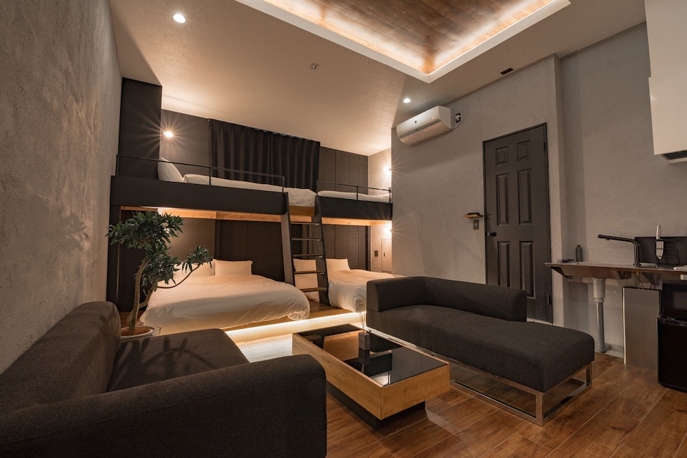 MIZUKA IMAIZUMI 2 - UNMANNED HOTEL- 福岡