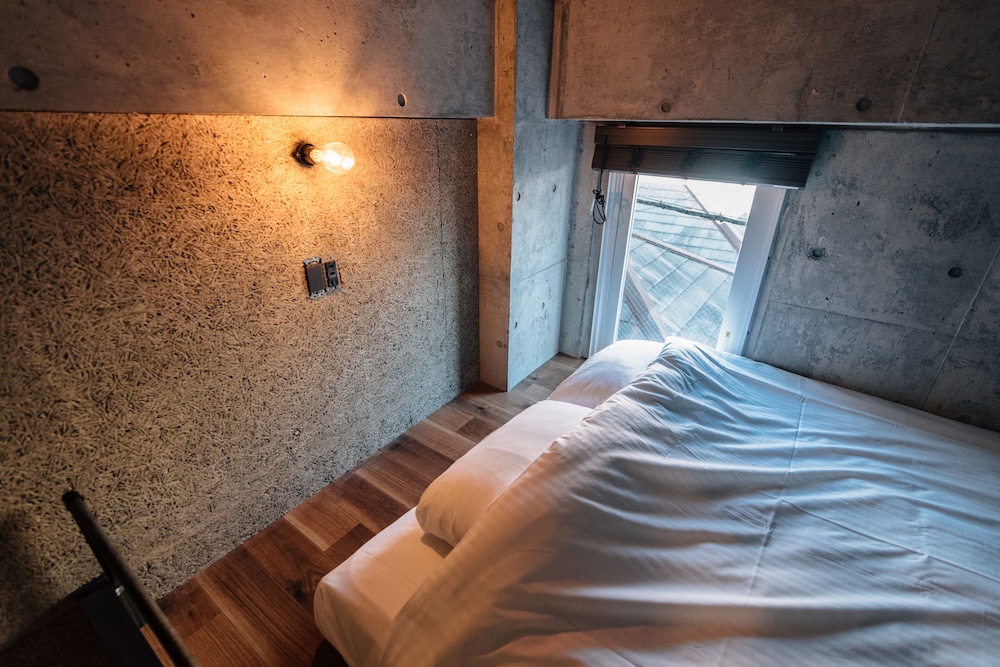 THE BEDROOM DAIMYO 福岡