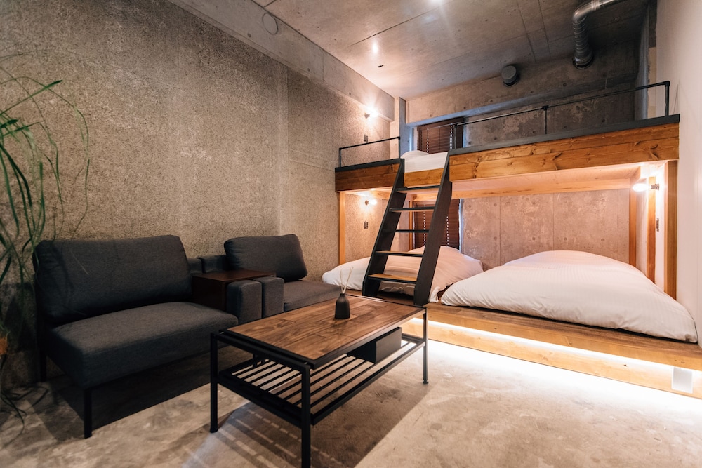 THE BEDROOM DAIMYO 福岡