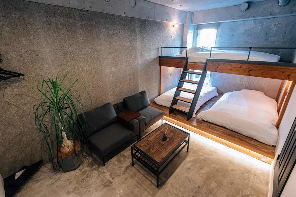 THE BEDROOM DAIMYO 福岡