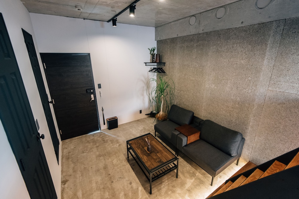 THE BEDROOM DAIMYO 福岡