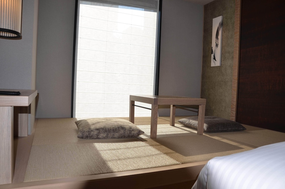 THE BLOSSOM HAKATA PREMIER 福岡