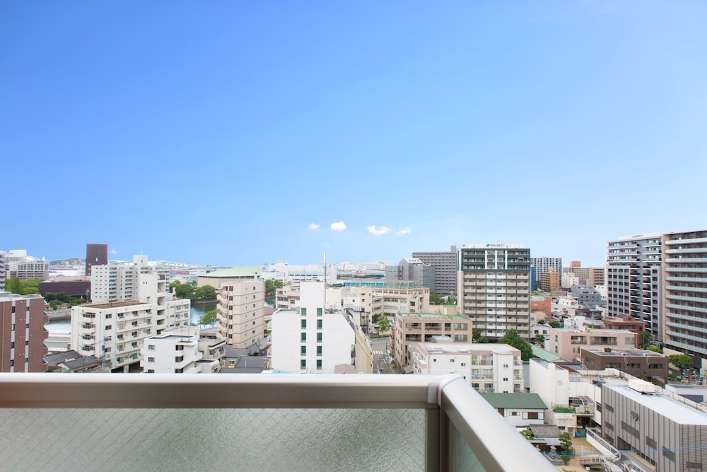 AXIS HAKATA 福岡