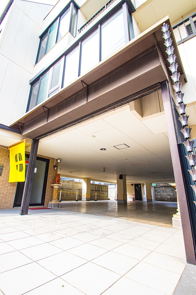 AMP FLAT OGOKUSOU 福岡