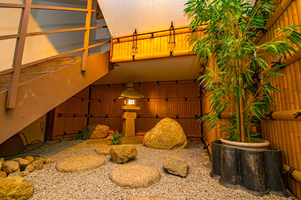 AMP FLAT OGOKUSOU 福岡
