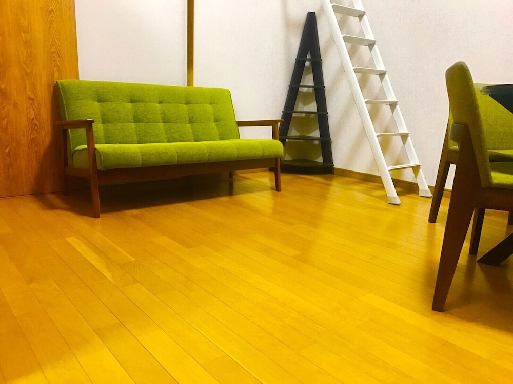 LOCAL NAKASU APARTMENT 福岡