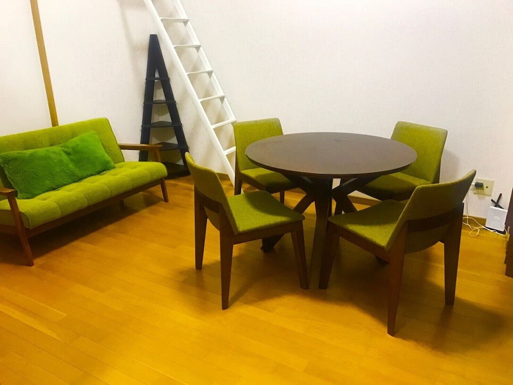 LOCAL NAKASU APARTMENT 福岡