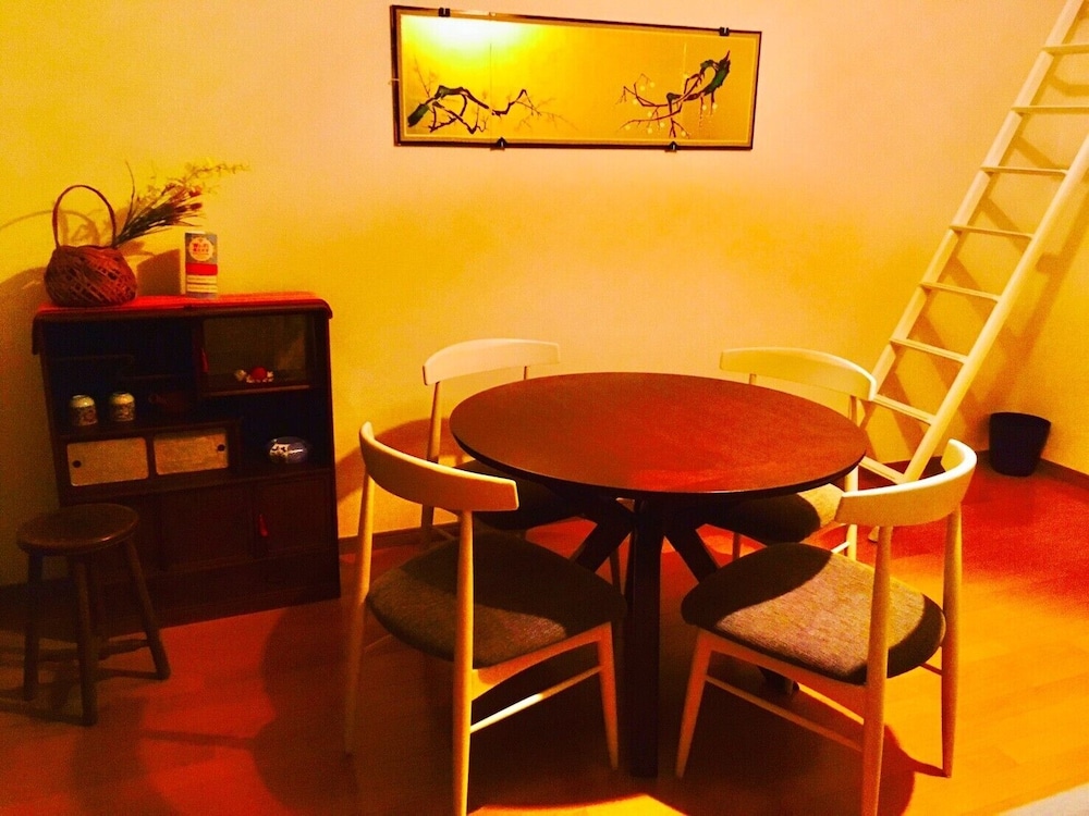 LOCAL NAKASU APARTMENT 福岡