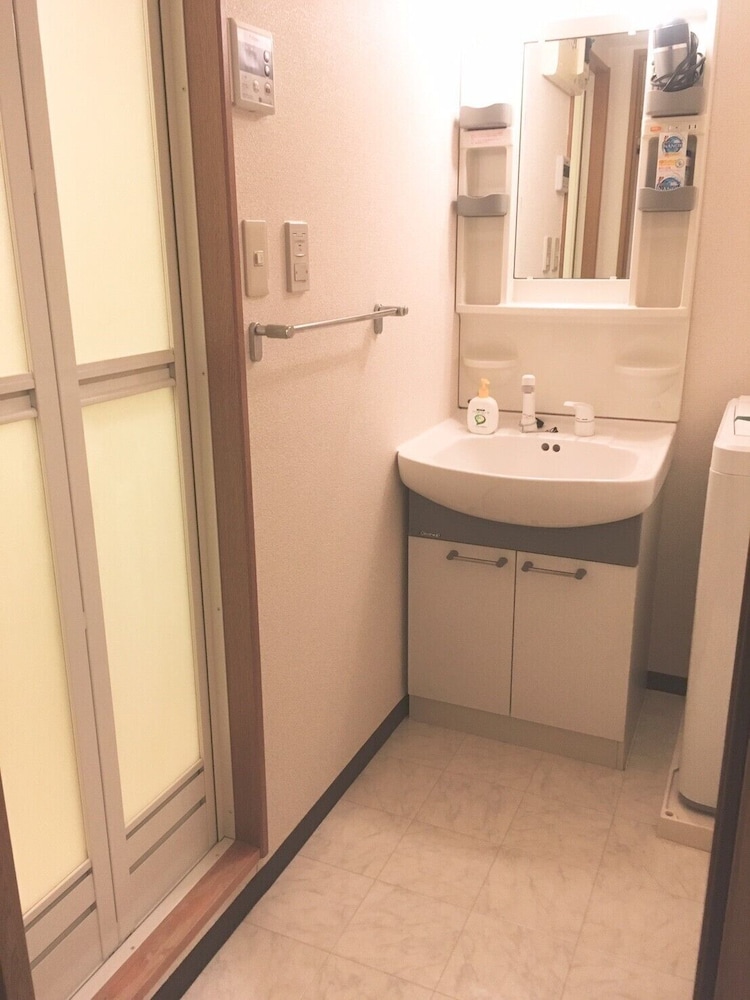 LOCAL NAKASU APARTMENT 福岡