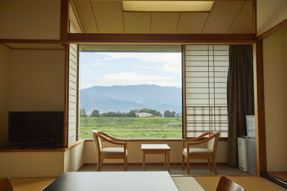 原鶴の舞 福岡