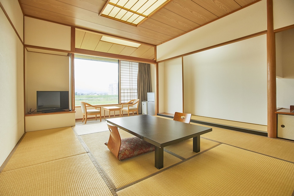 原鶴の舞 福岡