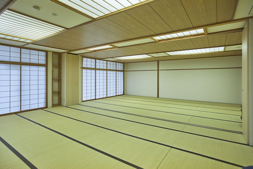 原鶴の舞 福岡