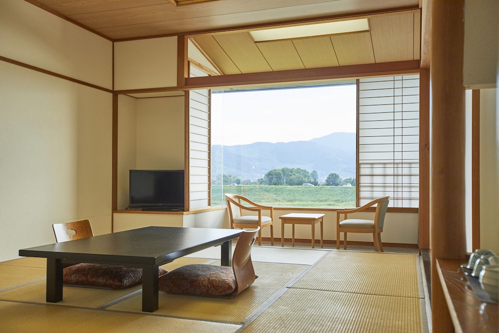原鶴の舞 福岡