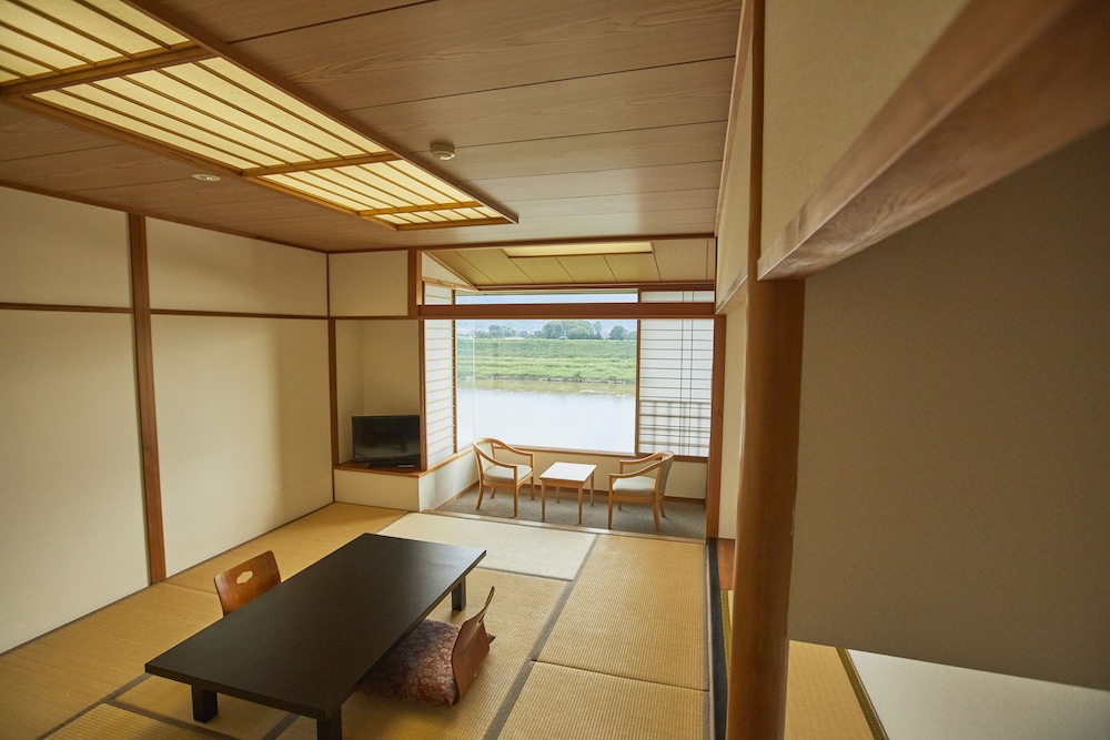 原鶴の舞 福岡