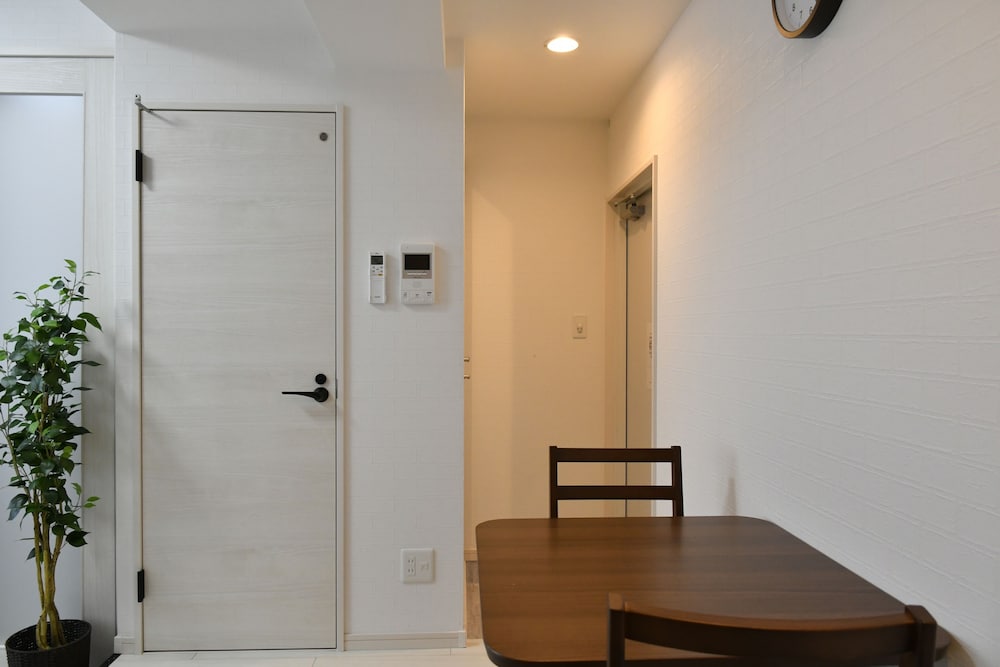 CRYSTAL & RESORT FUKUOKA 福岡