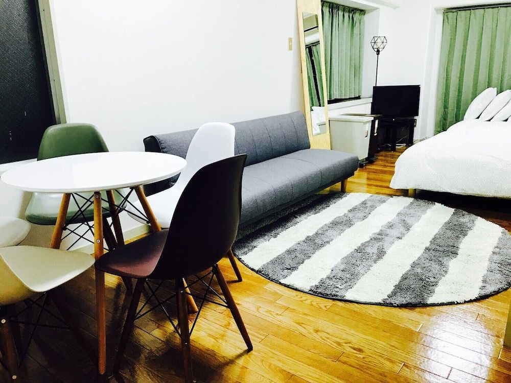 LOCAL GION APARTMENT 福岡