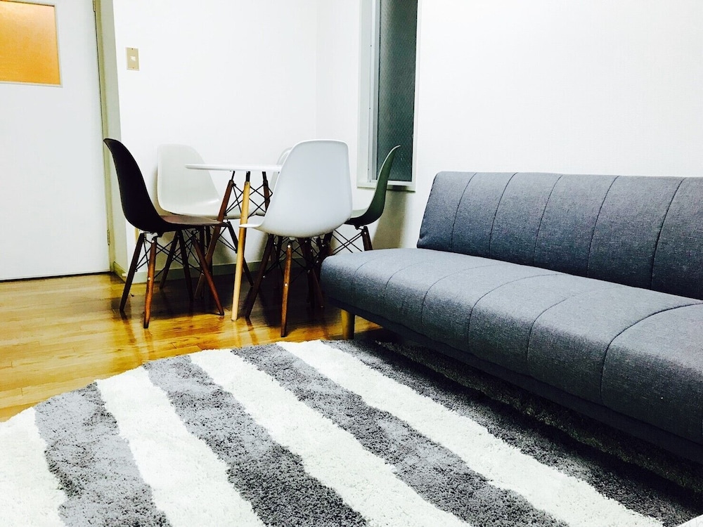LOCAL GION APARTMENT 福岡