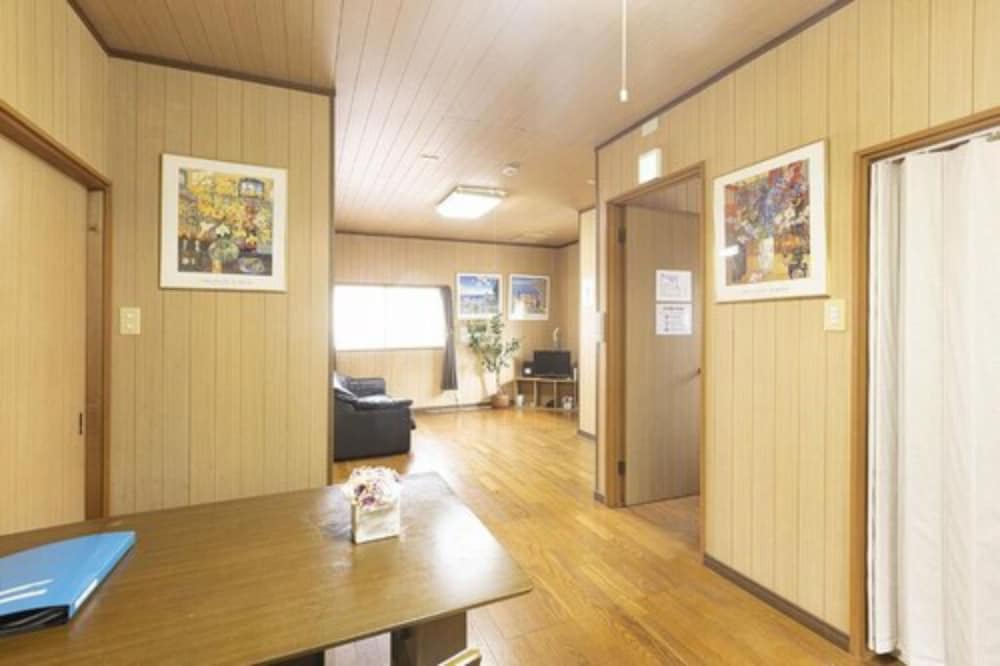 GUEST HOUSE SHINE BRIGHT 福岡