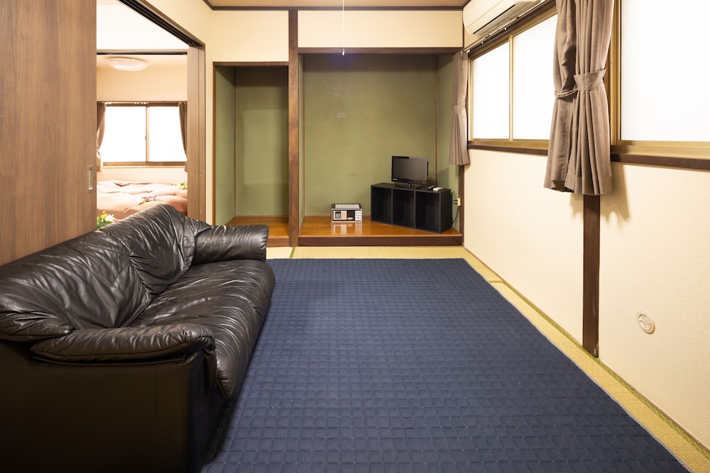 GUEST HOUSE SHINE BRIGHT 福岡