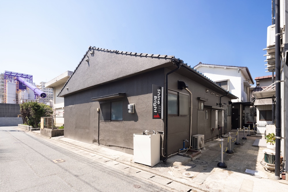 GUEST HOUSE SHINE BRIGHT 福岡