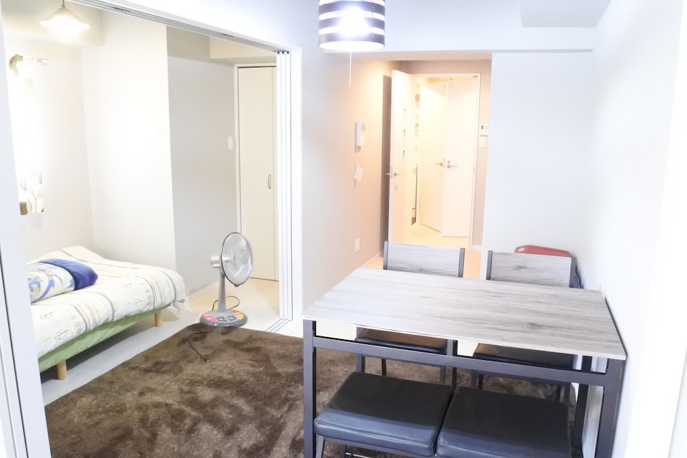 MODERN ROOM 福岡