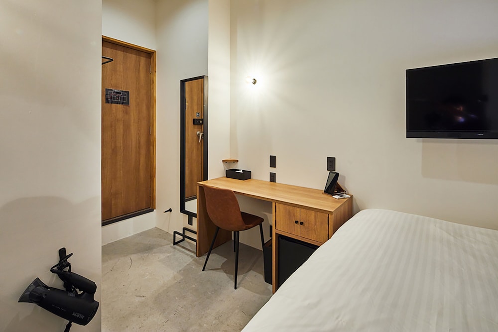 MIZUKA IMAIZUMI 4 - UNMANNED HOTEL - 福岡